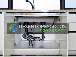 Como desentupir o lava-louça de cozinha?